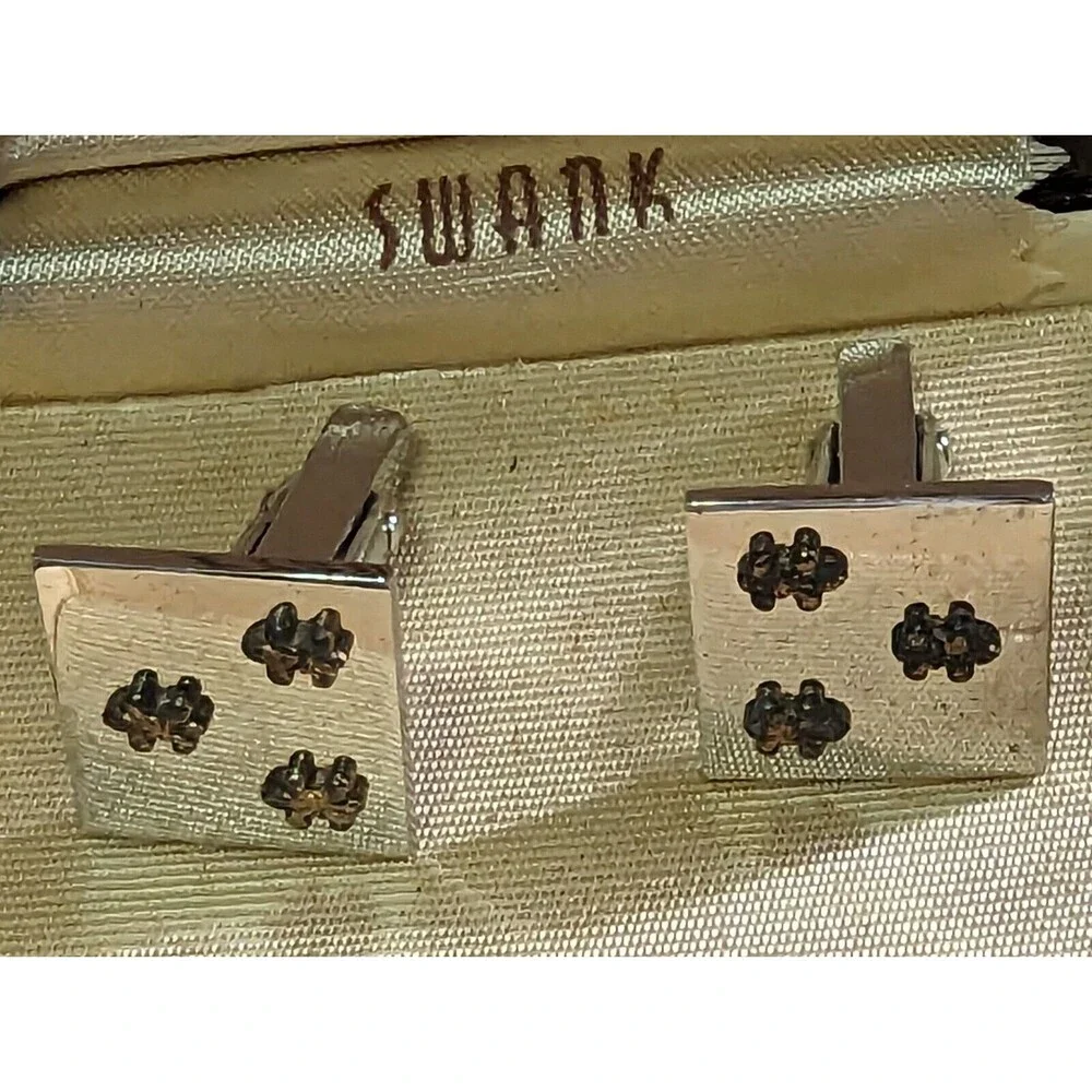 Vintage Swank Silver Tone Fleur De Lis Cufflinks